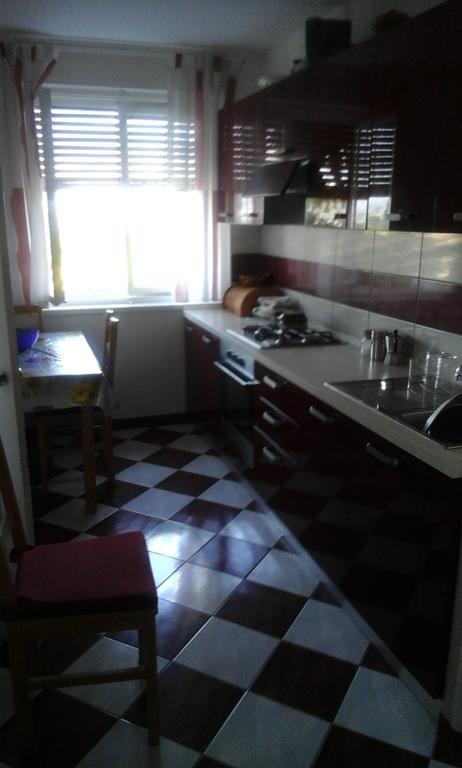 Apartment Perisa Ловран Екстериор снимка